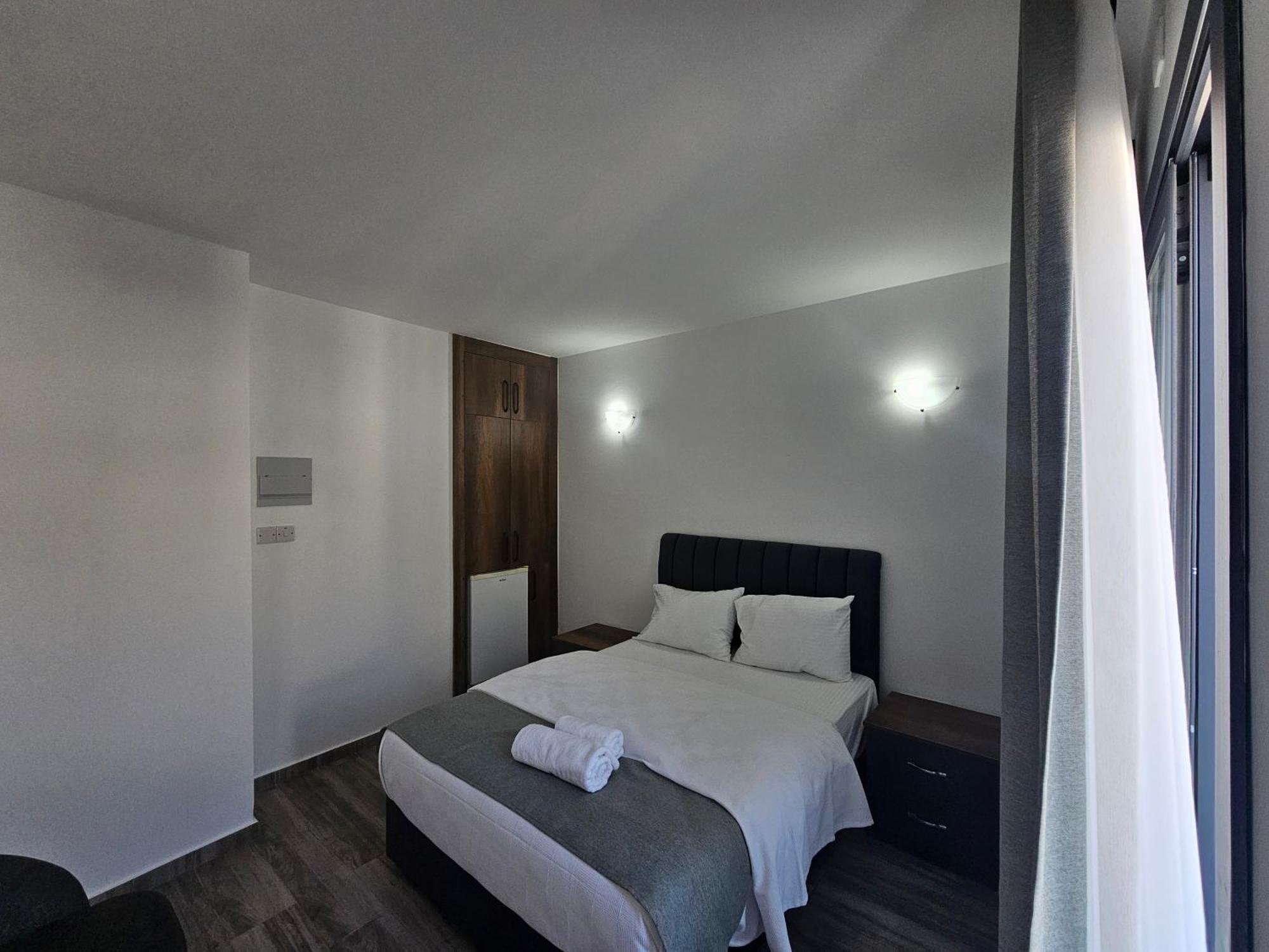 Cyprus Harbour Suites Kirenia Zewnętrze zdjęcie