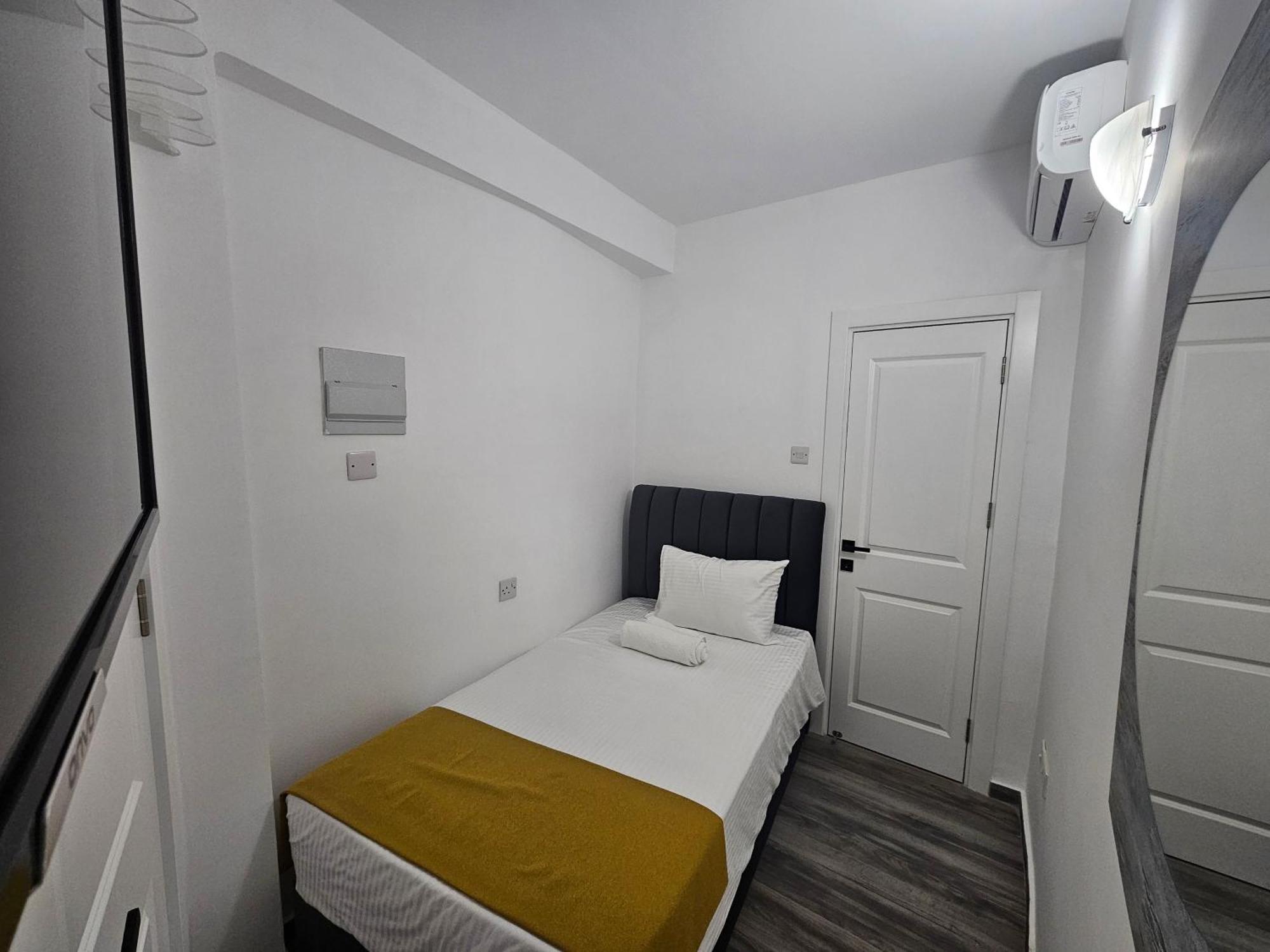 Cyprus Harbour Suites Kirenia Zewnętrze zdjęcie